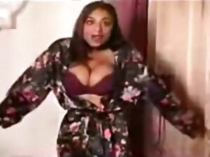 indian girl big boobs dance in room