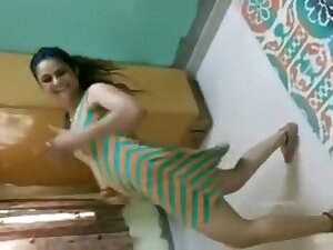 Bhabhi Dancing No Shalwar