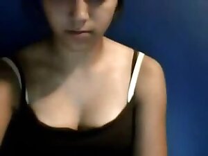 Minisha fingering in web chat