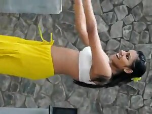 Indian Girl Seductive Dance