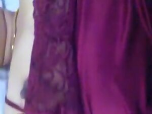 4 Fingers On a Fur Pie