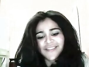Lonely Bhabhi Teasing On Cam Part 2