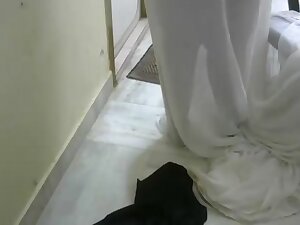 indian priya bhabi chaturbate white saree teasing on cam