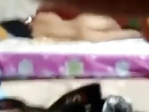 HOT INDIAN GIRL FUCK HARD AND DRINK COCK MILK : LUND KA JUICE PIYA