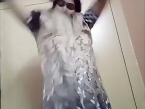 Hot indain girls remove her clothes