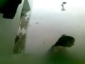 Hot bhabi shows all her curves while having a shower