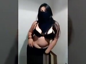 Anu bhabi strip tease dance