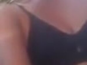 Indian village women showing her hairy pussy